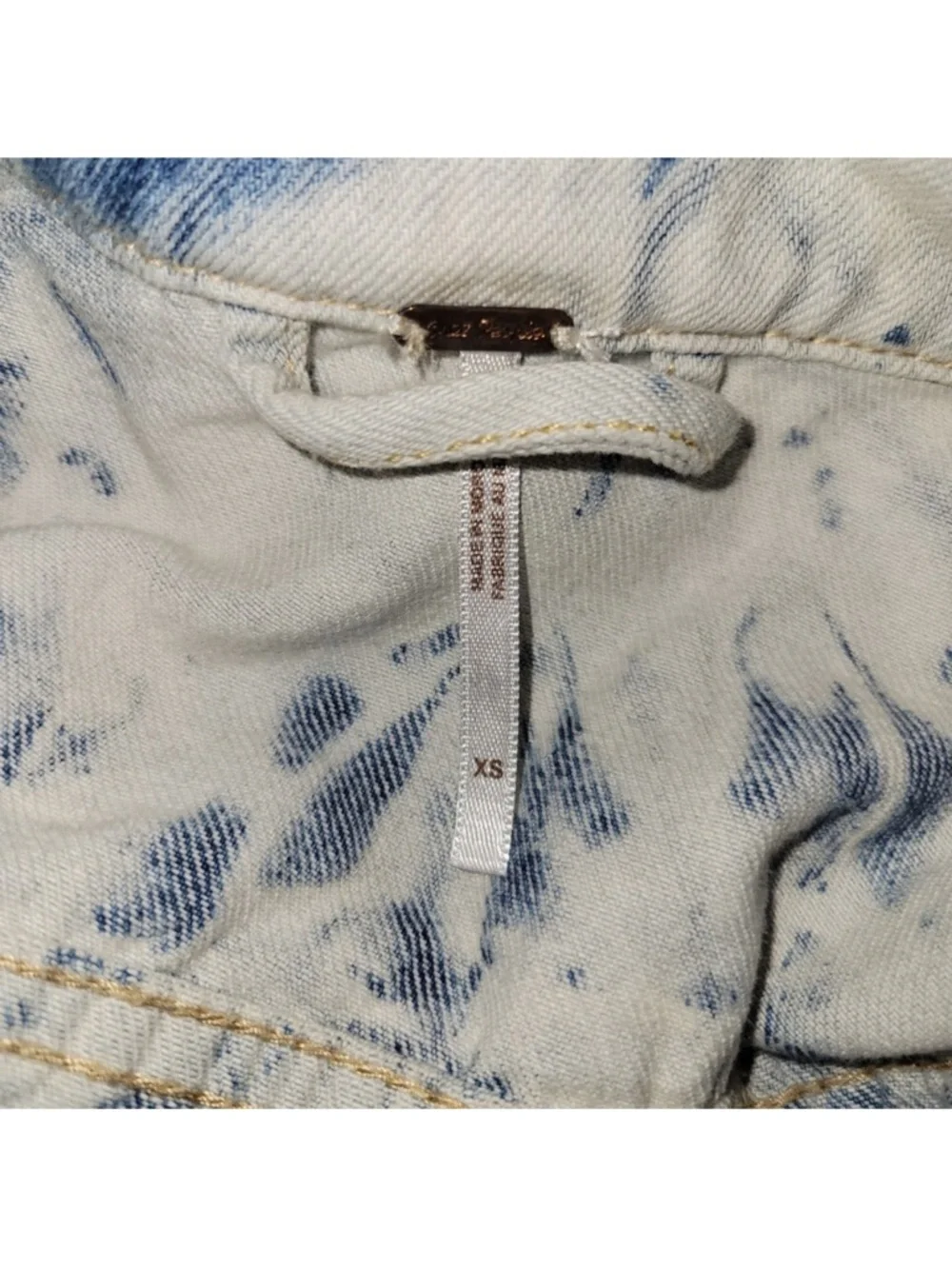 Free People, Rumors Denim Jacket, Jones Tie Dye Blue, XS, NWOT! - Picture 6 of 6
